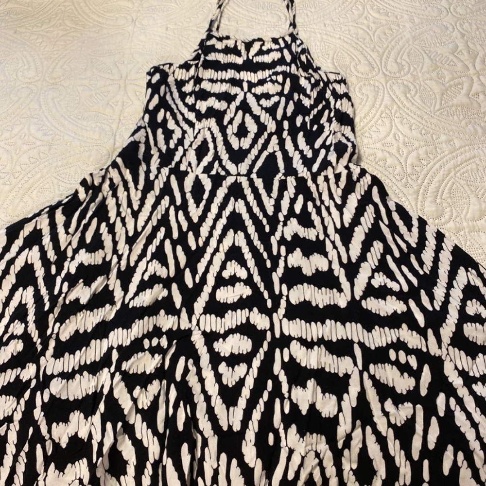 Black & White Halter Top Dress Aeropostale Sz S